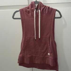 Vuori Sleeveless Hoodie - Mauve color